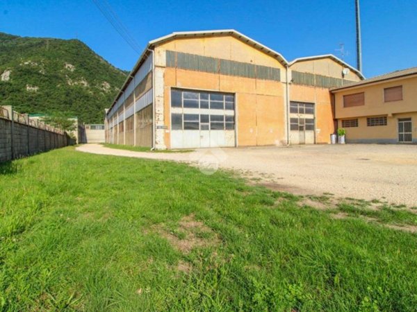 locale commerciale in affitto a Vobarno