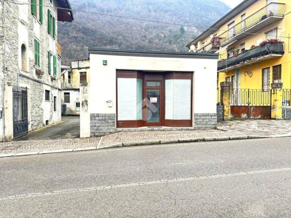 negozio in affitto a Piancogno in zona Cogno