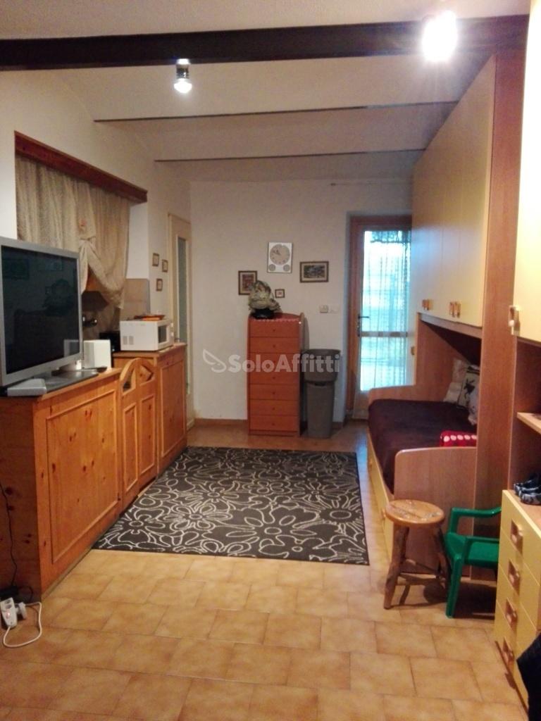 appartamento in affitto a Chieri in zona Roaschia