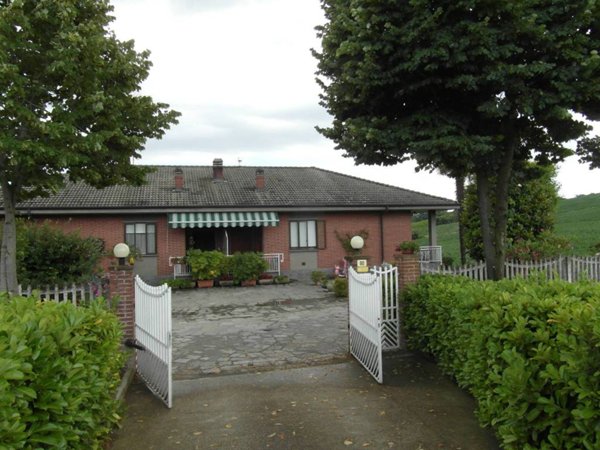 casa indipendente in affitto a Chieri