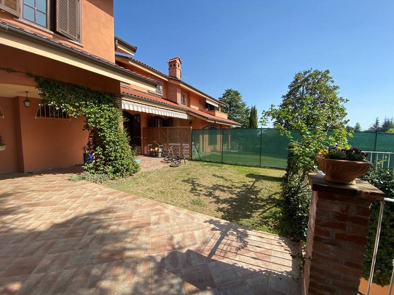casa indipendente in affitto a Chieri in zona Roaschia