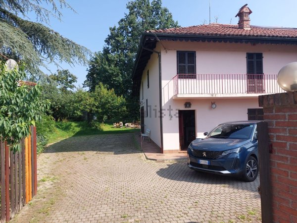 casa indipendente in affitto a Chieri