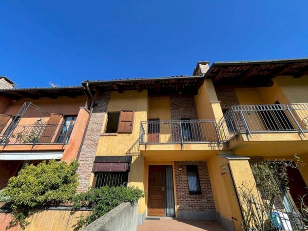 casa indipendente in affitto a Chieri