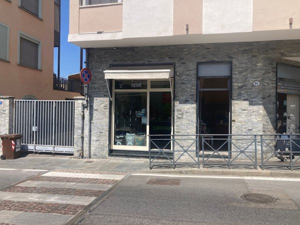 locale commerciale in affitto a Chieri