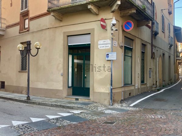 locale commerciale in affitto a Chieri