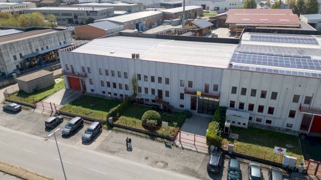 capannone in affitto a Chieri