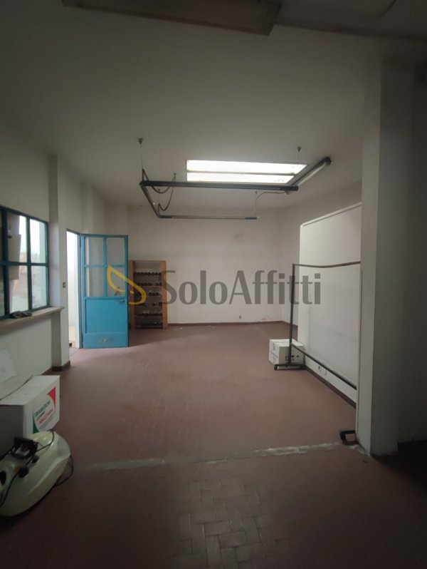 capannone in affitto a Chieri