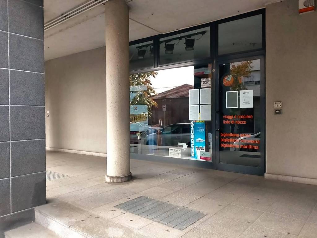 negozio in affitto a Chieri