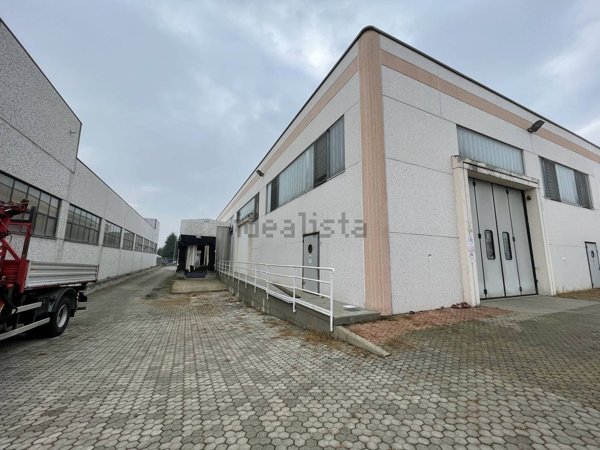 capannone in affitto a Chieri in zona Fontaneto