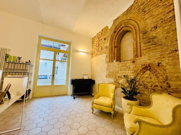 negozio in affitto a Chieri