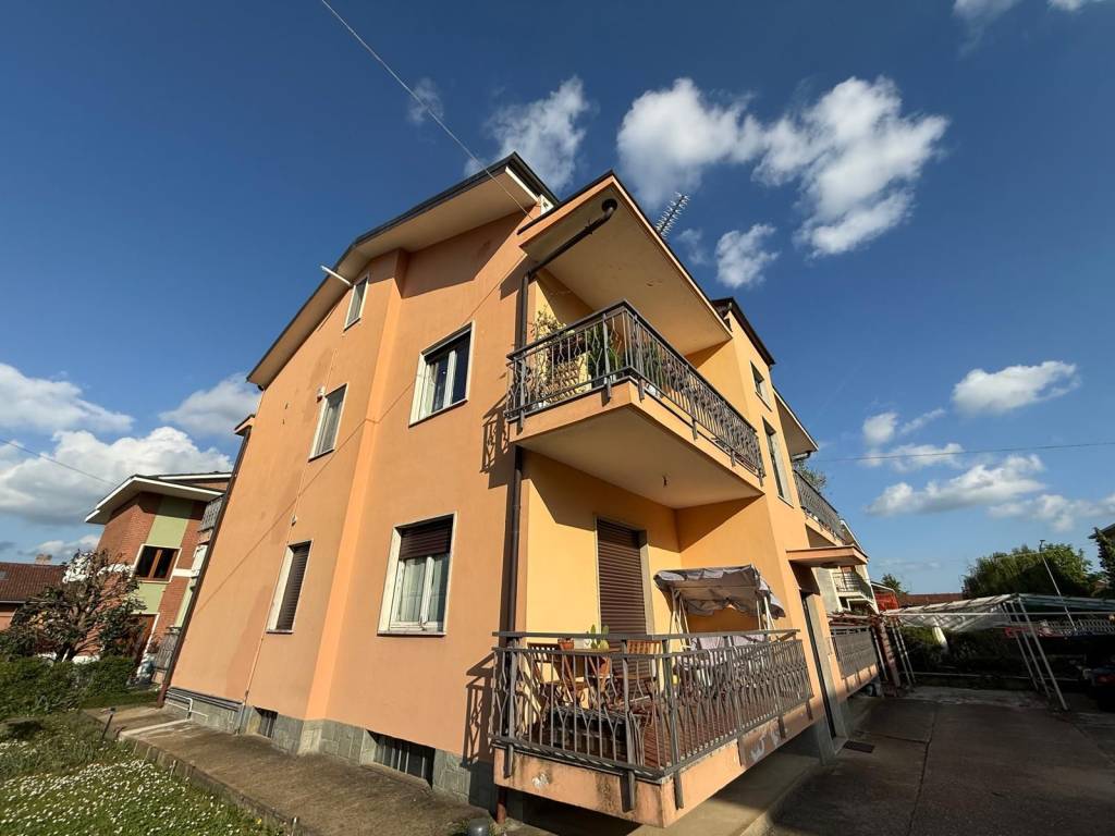 appartamento in affitto a Chieri in zona Roaschia