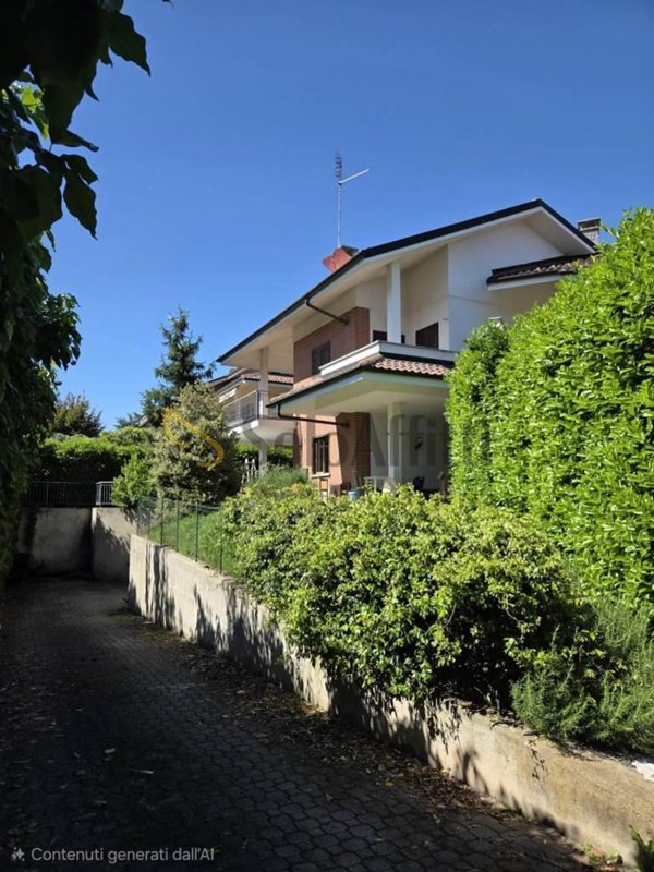 casa indipendente in affitto a Chieri