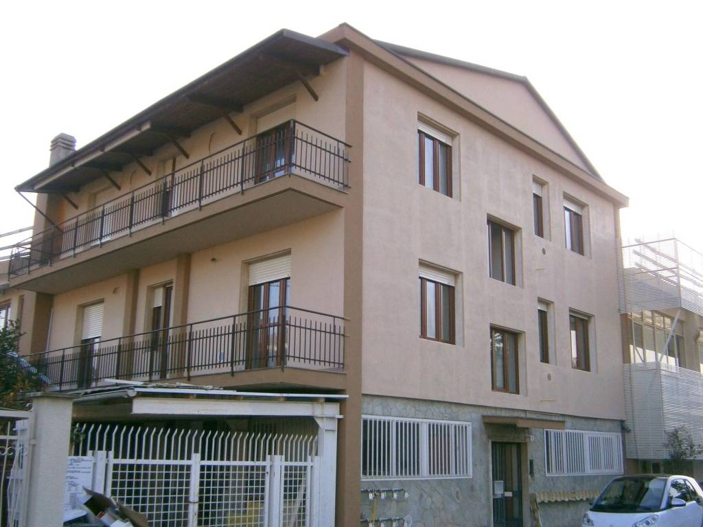 appartamento in affitto a Chieri in zona Canarone