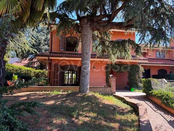 casa indipendente in affitto a Chieri in zona Roaschia