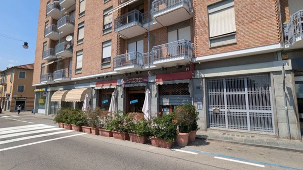 negozio in affitto a Chieri