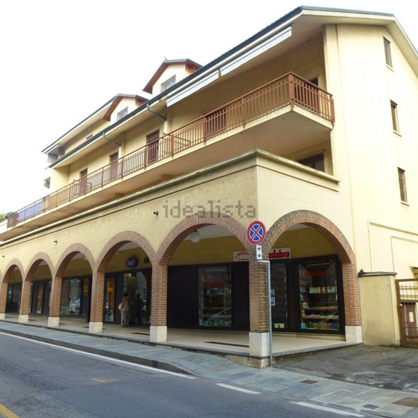 locale commerciale in affitto a Chieri