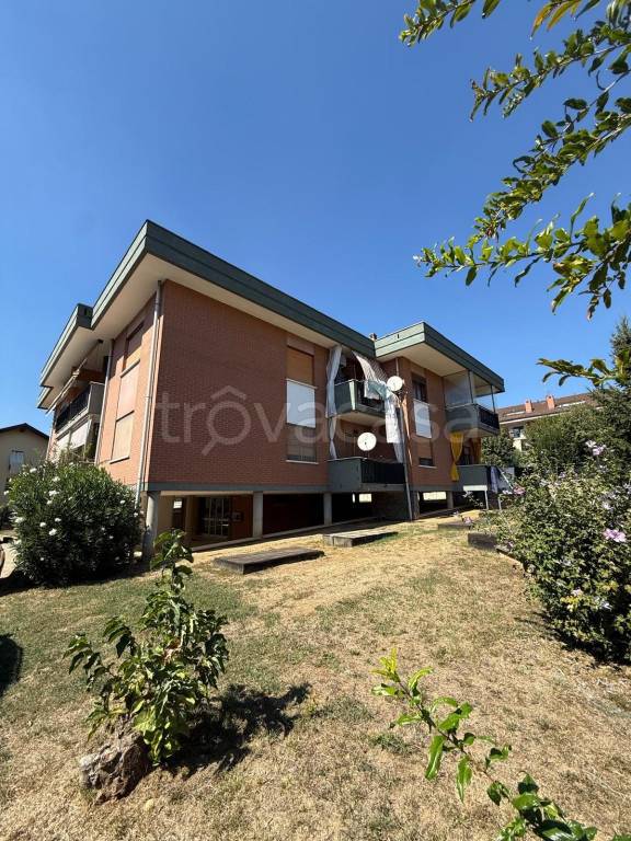 appartamento in affitto a Chieri in zona Canarone