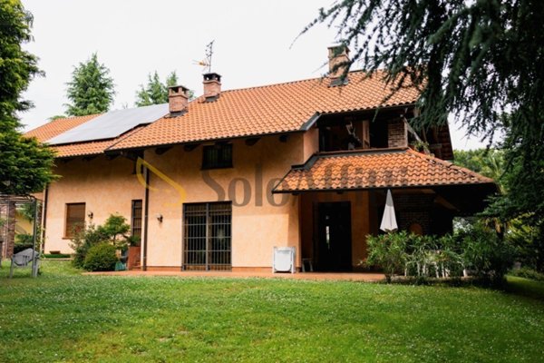 casa indipendente in affitto a Chieri in zona Roaschia