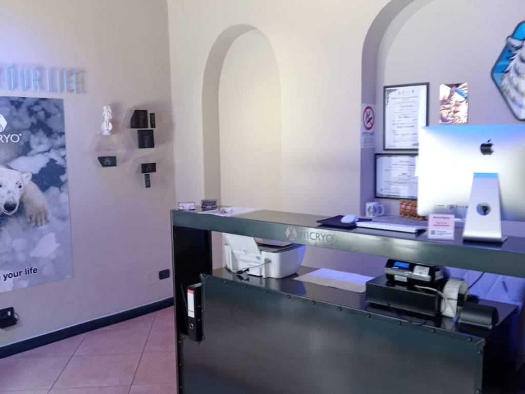negozio in affitto a Chivasso