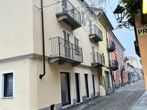 negozio in affitto a Chivasso
