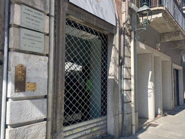 negozio in affitto a Chivasso