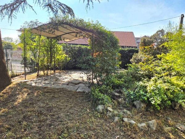 casa indipendente in affitto a Chivasso
