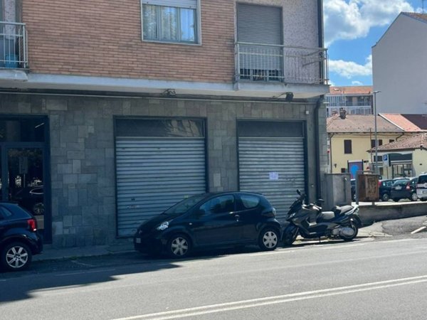negozio in affitto a Chivasso