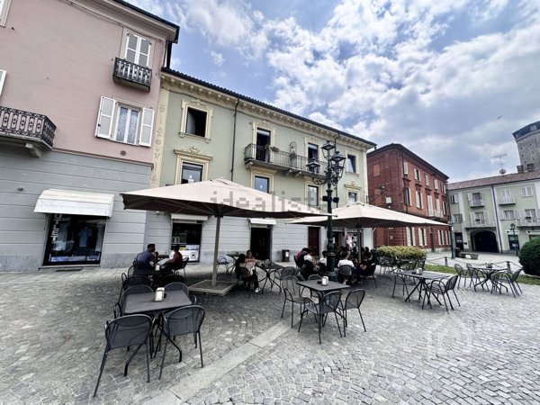 negozio in affitto a Chivasso