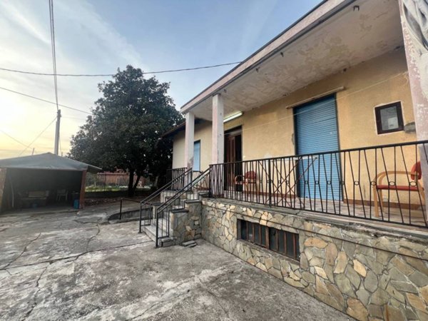 casa indipendente in affitto a Chivasso in zona Torassi