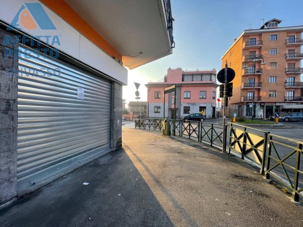 negozio in affitto a Chivasso