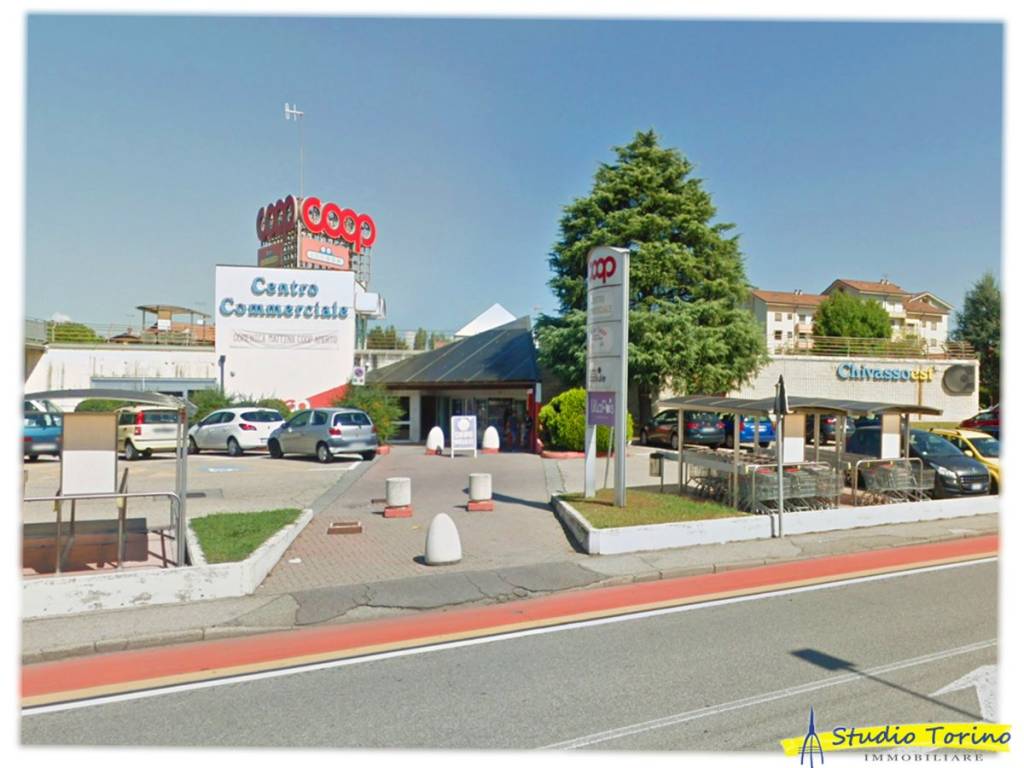 negozio in affitto a Chivasso