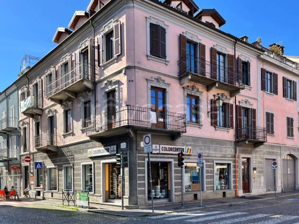 negozio in affitto a Chivasso