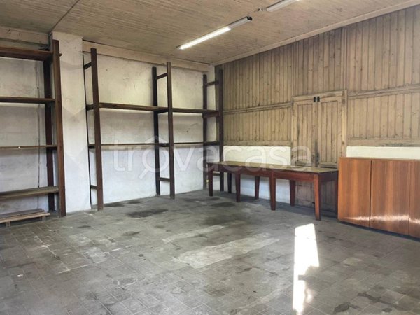 negozio in affitto a Chivasso