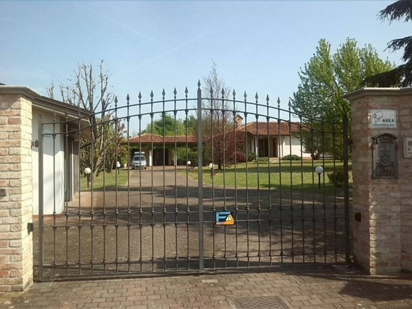 casa indipendente in affitto a Ciriè