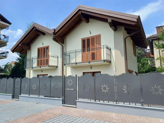 casa indipendente in affitto a Ciriè