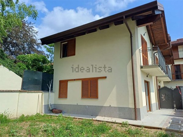 casa indipendente in affitto a Ciriè