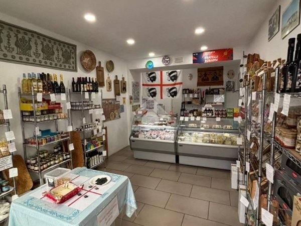 negozio in affitto a Ciriè