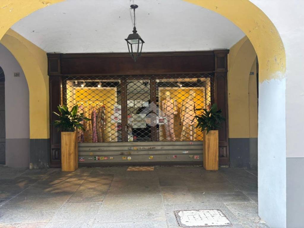 negozio in affitto a Ciriè