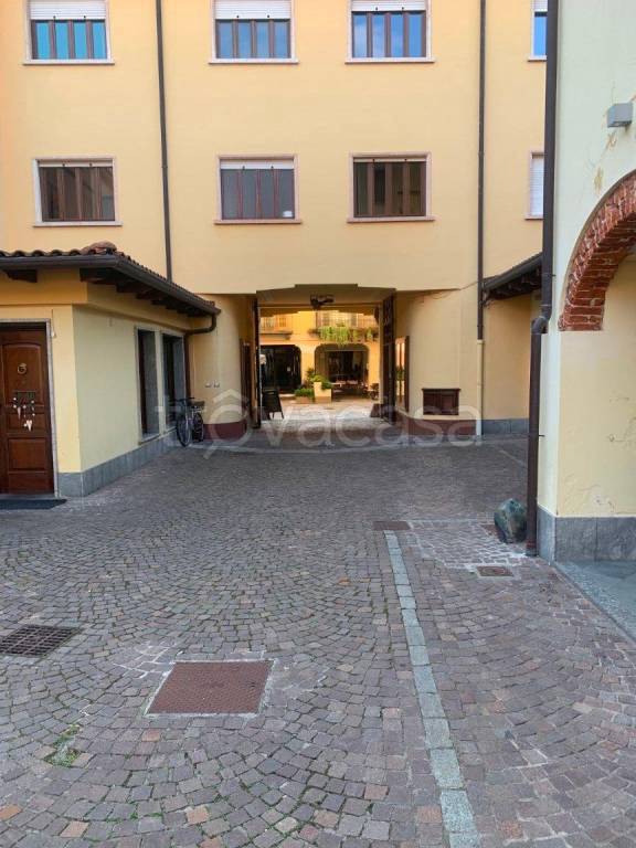 negozio in affitto a Ciriè