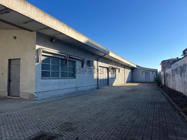 capannone in affitto a Ciriè