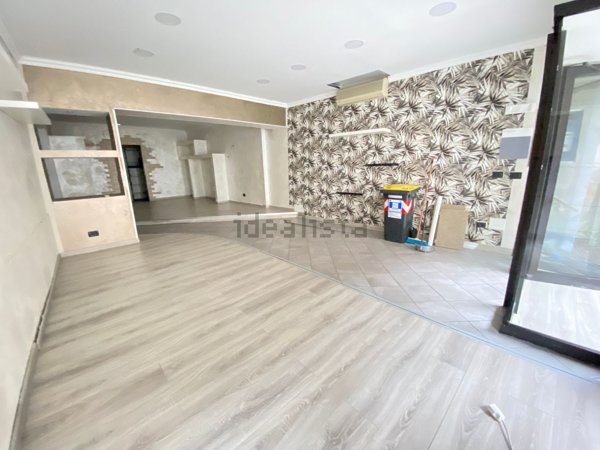 locale commerciale in affitto a Ciriè