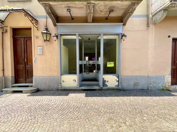 negozio in affitto a Ciriè