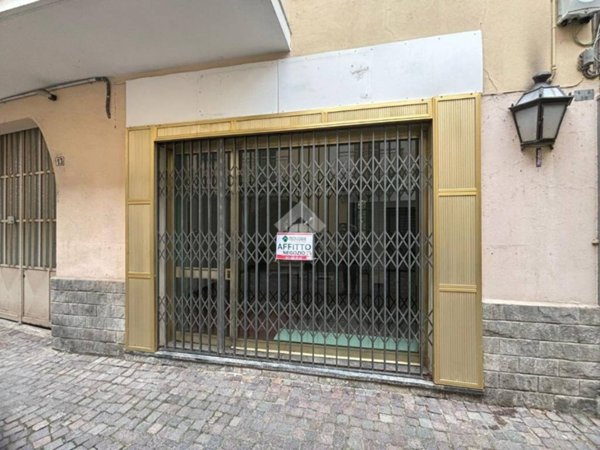 negozio in affitto a Ciriè