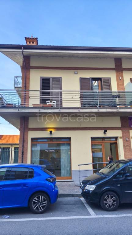 negozio in affitto a Ciriè