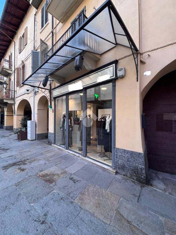 negozio in affitto a Ciriè