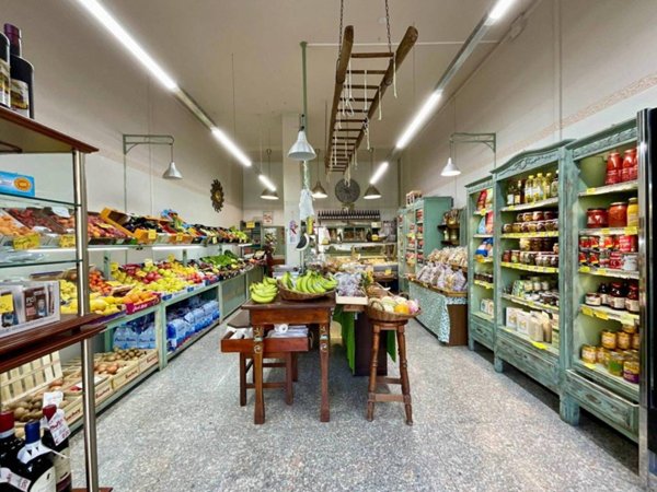 negozio in affitto a Ciriè