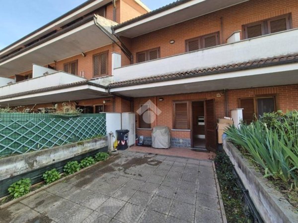 casa indipendente in affitto a Ciriè