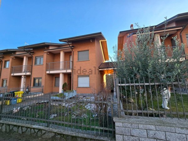casa indipendente in affitto a Ciriè