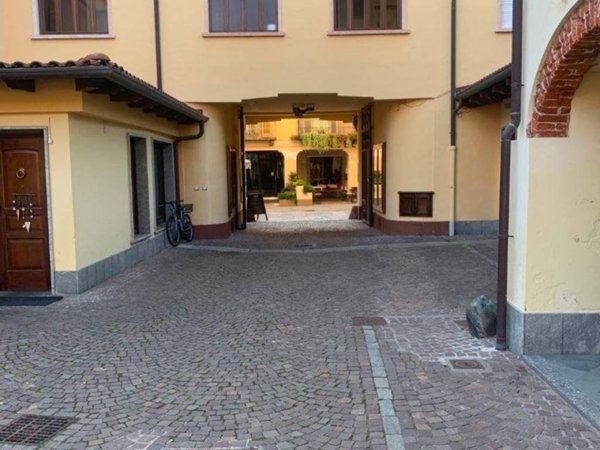 negozio in affitto a Ciriè