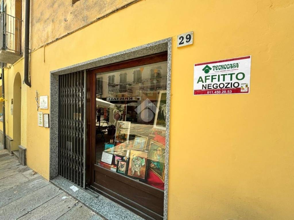 negozio in affitto a Ciriè